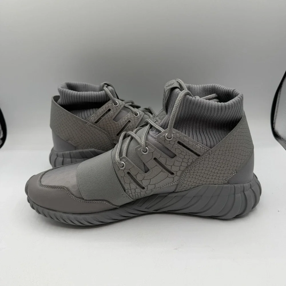 Adidas Tubular Doom Shoes Mens 10 Grey/Metallic Silver Originals Sneakers S74791